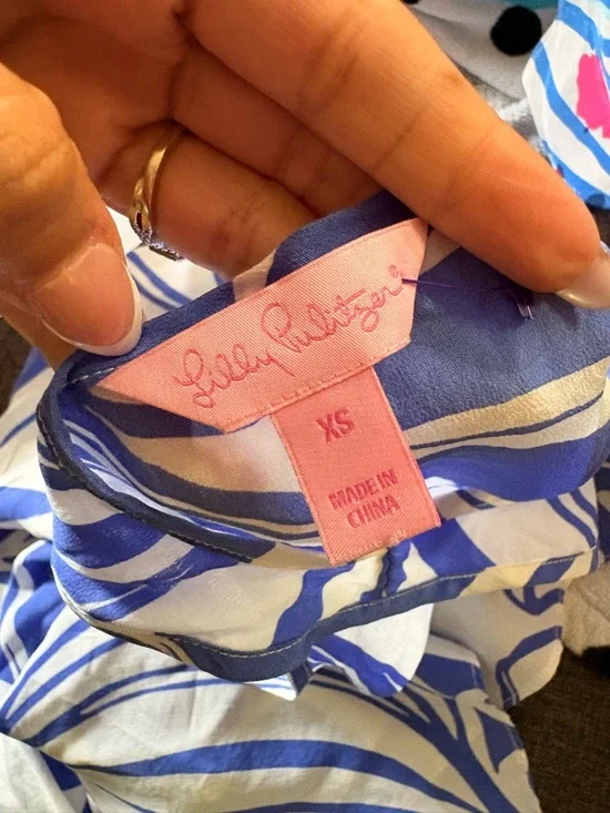 Lilly Pulitzer Malie Silk Top Blue White Tropical Silk Tank Top - Picture 3 of 4